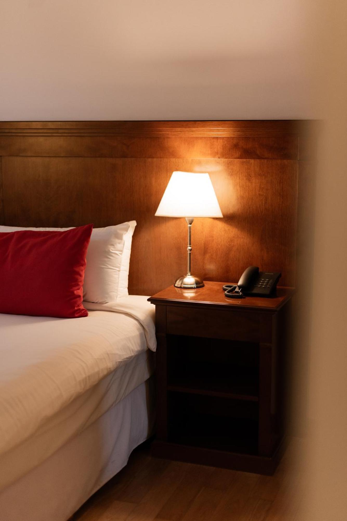Plaza Canning Hotel