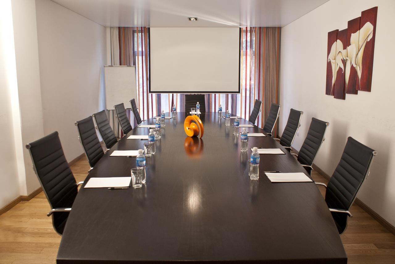 Hotel Plaza Canning 4*